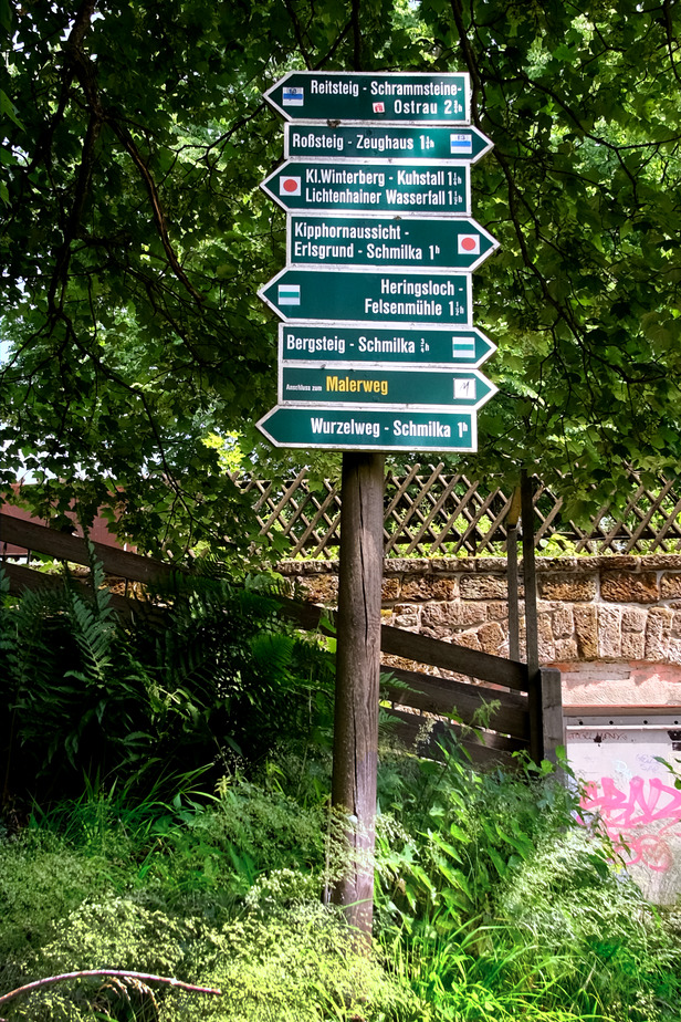 Wegweiser auf dem Großen Winterberg